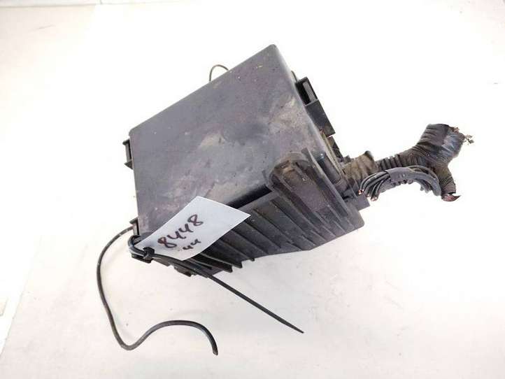 Nissan Primera (2001 - 2008)  7154706830 Ящик предохранителей (комплект)