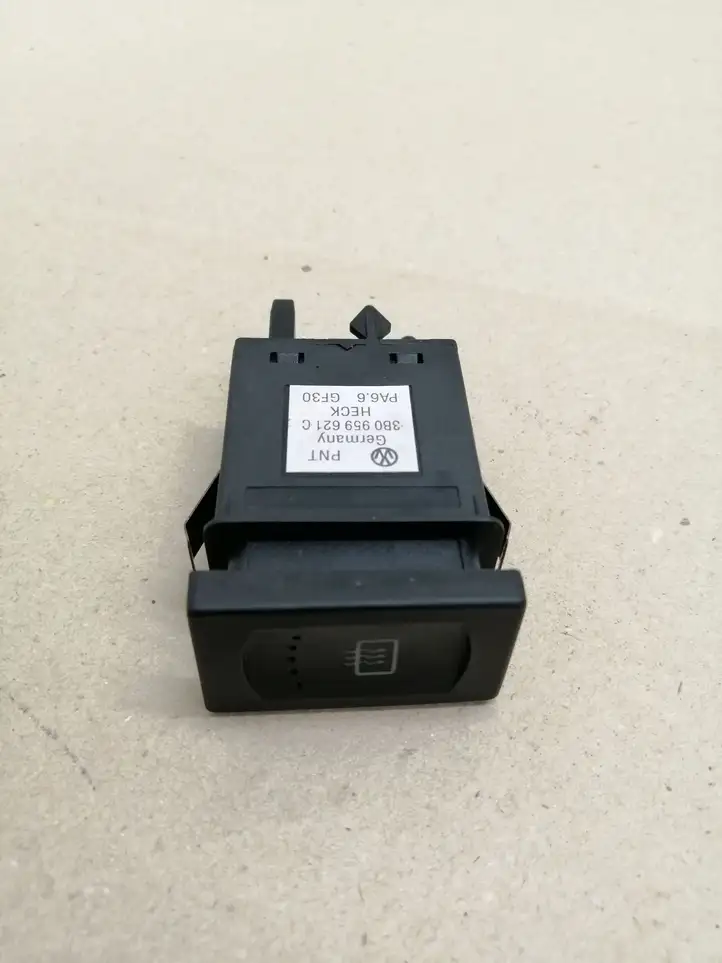 Volkswagen PASSAT B5.5 (2001 - 2005) 3B0959621C Кнопка обогрева стекла — фото 1