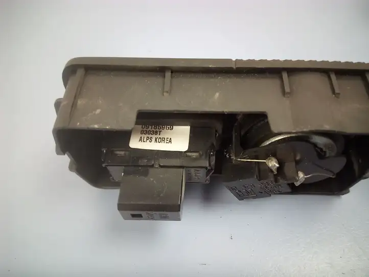 Opel Vectra C (2002 - 2005) 09185959 Блок кнопок стеклоподъемников — фото 2