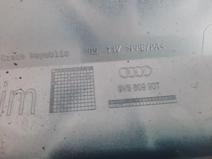 Audi A3/S3 8V (2012 - 2016) 8V5809907 Крышка топливного бака — фото 3