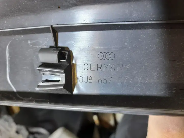 Audi TT TTS Mk2 (2006 - 2010) 8J8867977A Верхняя обшивка у окна — фото 4