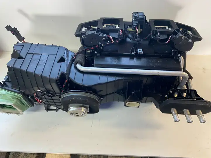 BMW 5 F10 F11 (2009 - 2016) X59040051537001 Комплект системы вентиляции салона — фото 1