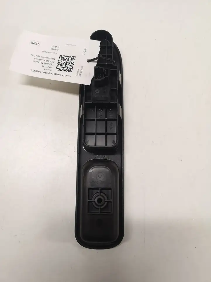 Peugeot 307 (2005 - 2008) 96351625XT Блок кнопок стеклоподъемников — фото 4