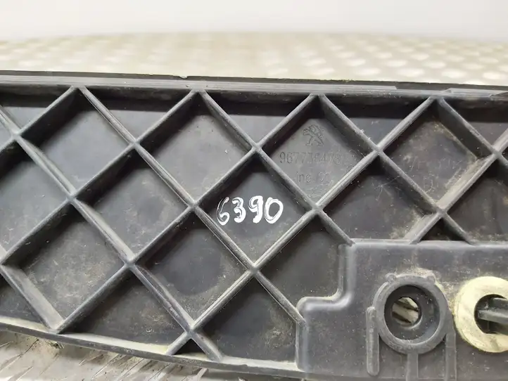 Peugeot 308 (2013 - 2021) 9677364780 Усилитель заднего бампера — фото 2