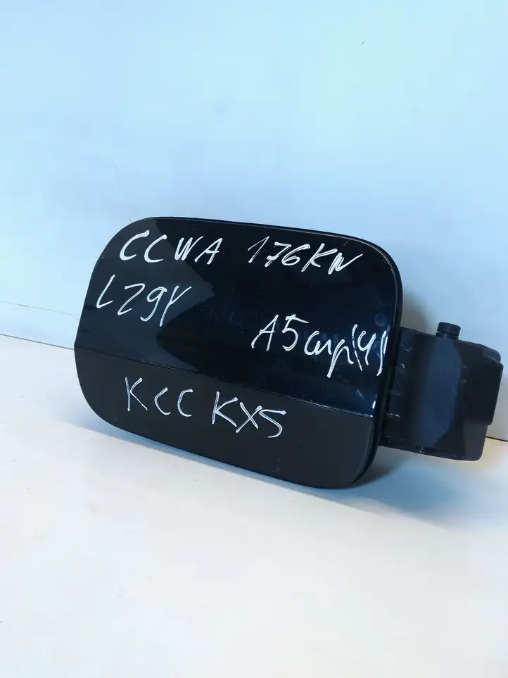 Audi A4 S4 B8 8K (2007 - 2011) 8K0010508R Крышка топливного бака — фото 1