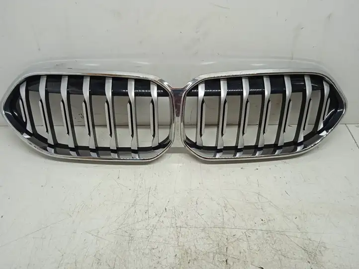 BMW 1 F40 (2019 - ) 7476257 Верхняя решетка радиатора — фото 1