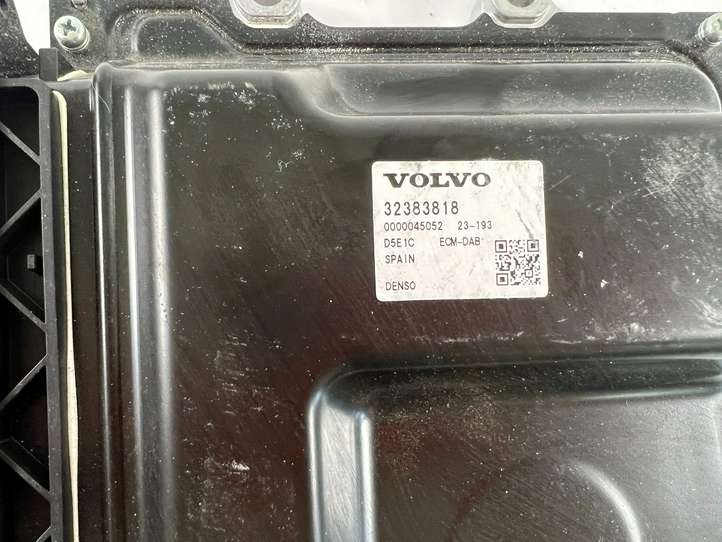 Volvo S60 (2018 - )  32383818 Блок управления двигателем ECU
