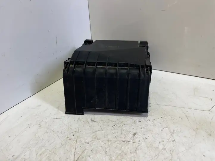 Volkswagen Touran I (2003 - 2010) 1K0937800AH Блок предохранителей (комплект) — фото 2
