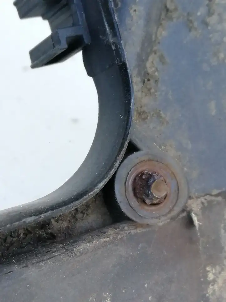 Audi A4 (2004 - 2009)  8E1907355C Ящик предохранителей (комплект)