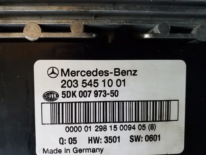Mercedes-Benz C W203 (2000 - 2007) 2035451001 Блок предохранителей — фото 7