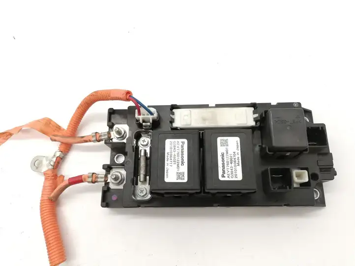 Toyota Prius (XW30) (2009 - 2015)  71405539 Ящик предохранителей (комплект)