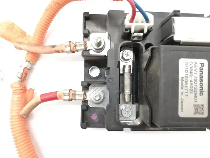 Toyota Prius (XW30) (2009 - 2015)  71405539 Ящик предохранителей (комплект)