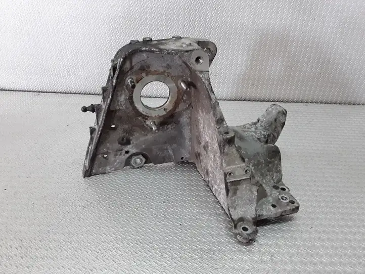 Opel Vectra C (2002 - 2005) 55196092 Кронштейн топливного насоса — фото 3