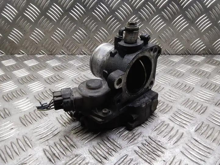 Toyota Corolla Verso E121 (2001 - 2004) 8967221020 Дроссельная заслонка — фото 4