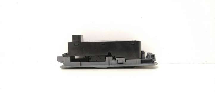 Mitsubishi Colt (2008 - 2012)  MR587959 Кнопка стеклоподъемников