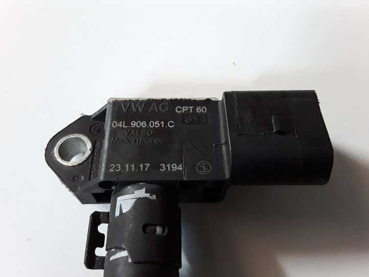 Audi A4 (2011 - 2015)  04L906051C Датчик давления выхлопного газа