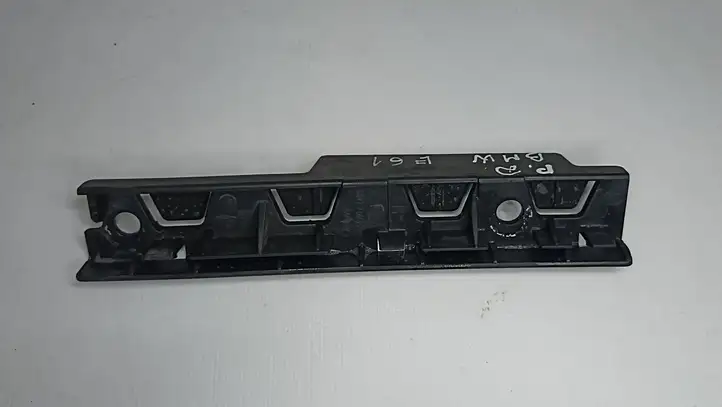 BMW 5 E60 E61 (2004 - 2010) 51777066228 Кронштейн переднего бампера — фото 1