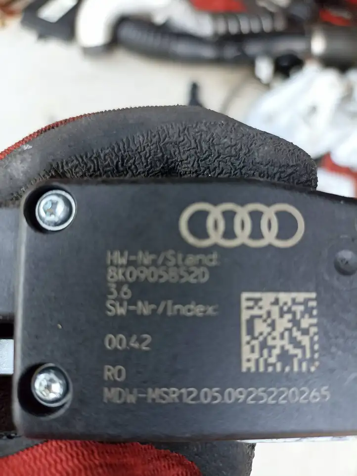 Audi A4 S4 B8 8K (2007 - 2011) 8K0905852D Блокиратор руля — фото 4