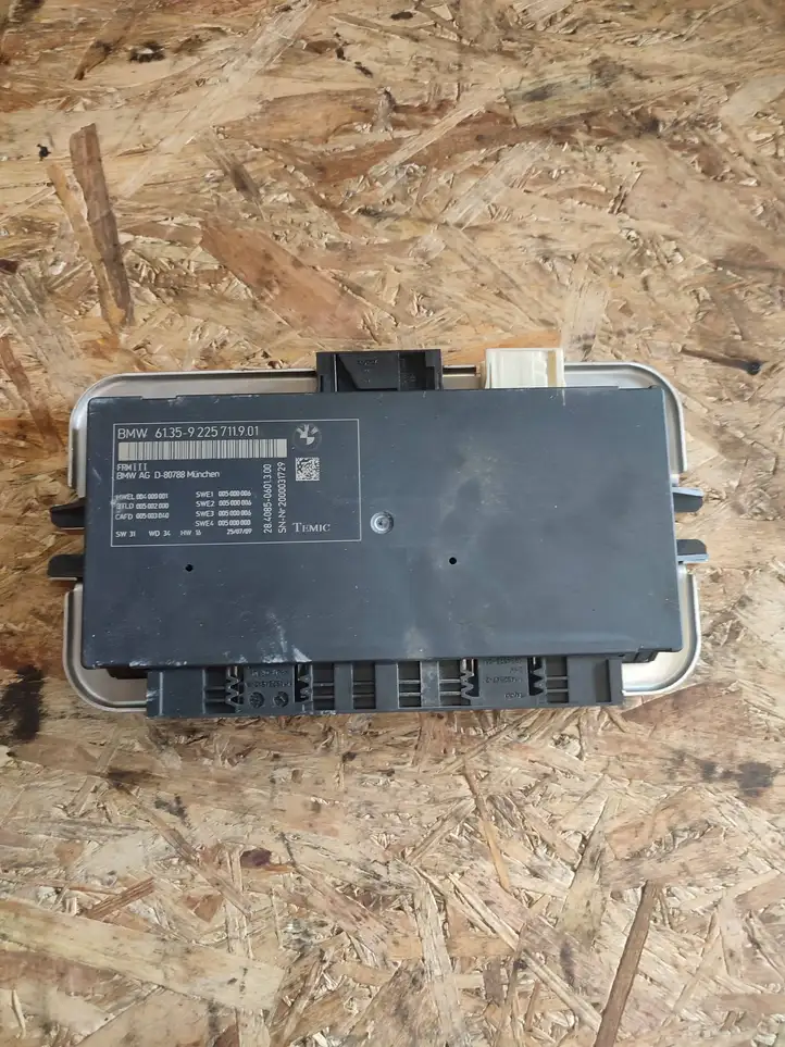 BMW 5 GT F07 (2010 - 2017) 8109098078 LED модуль контроля — фото 1