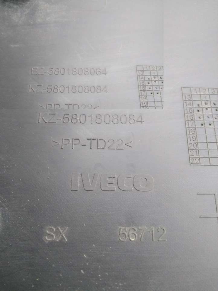 Iveco Daily 6th gen (2012 - 2020)  5801808064 Отделка (молдинг) передней двери