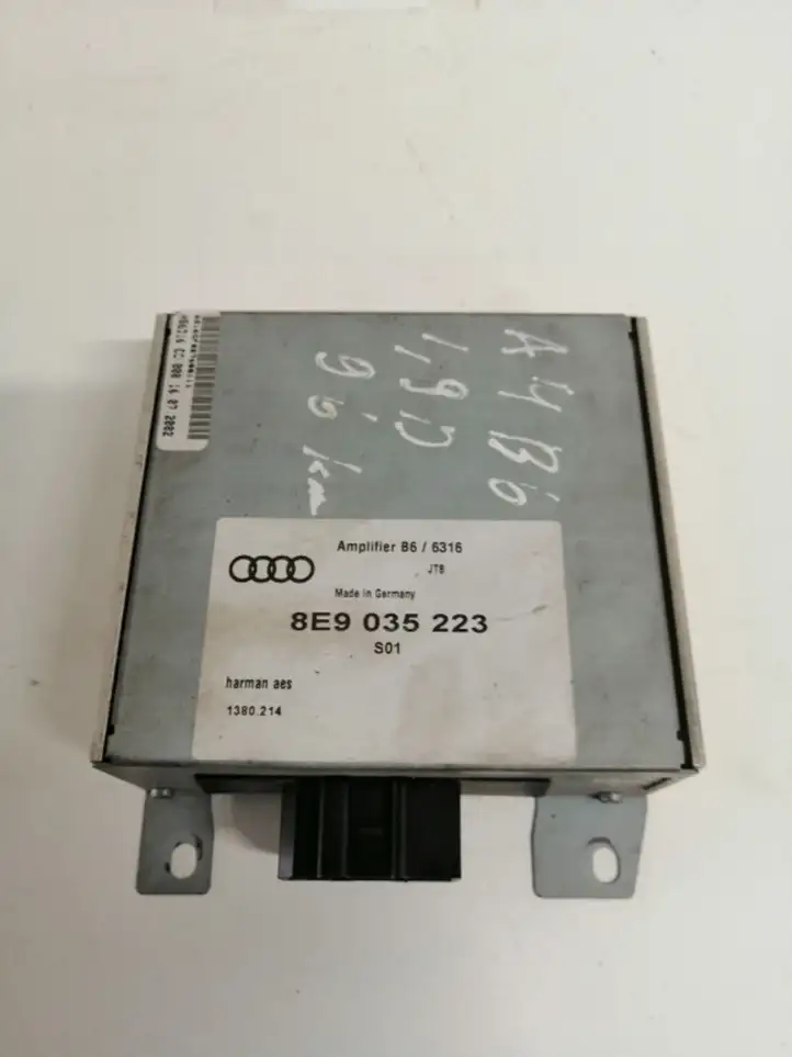 Audi A4 S4 B6 8E 8H (2000 - 2006) 8E9035223 Усилитель звука — фото 1