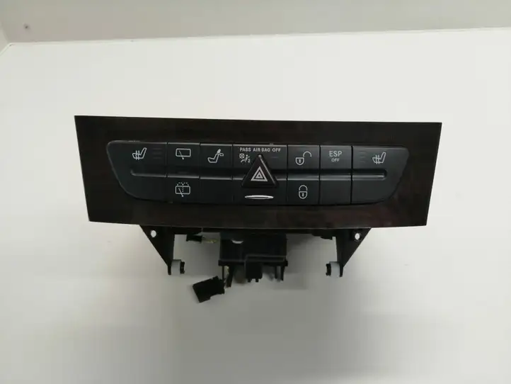 Mercedes-Benz E W211 (2002 - 2009) A2116800552 Блок кнопок на панели — фото 1