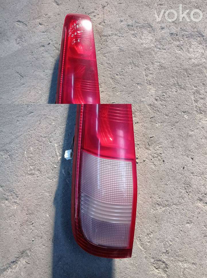 Nissan X-Trail T30 (2001 - 2007)   Задний фонарь в кузове