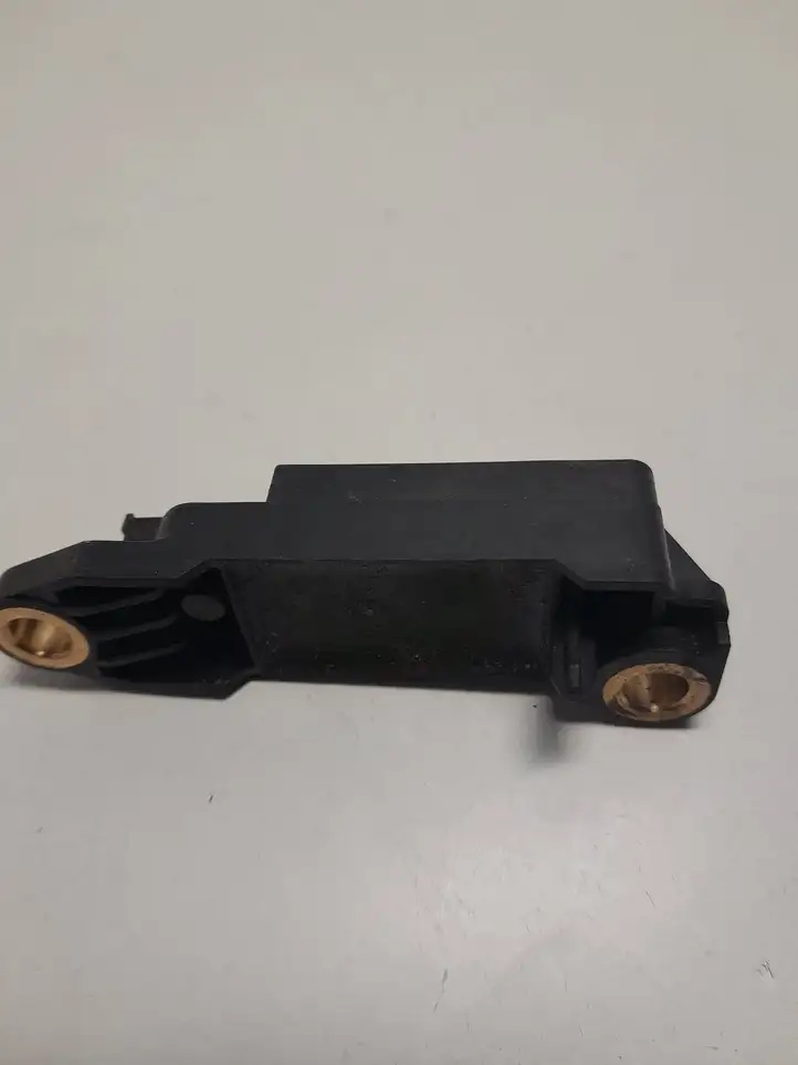 Audi A6 S6 C5 4B (1997 - 2001) 8L0959643B Датчик удара SRS — фото 3