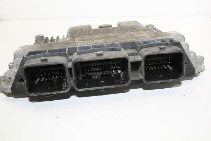 Peugeot 206 (1998 - 2012)  0281010707 Блок управления двигателя