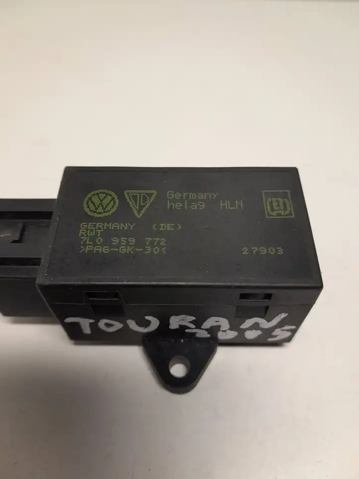 Volkswagen Touran I (2003 - 2010) 7L0959772 Реле обогрева — фото 2