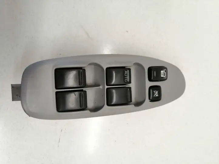 Nissan Almera (2000 - 2006) 80961BU400 Кнопка стеклоподъемников — фото 1