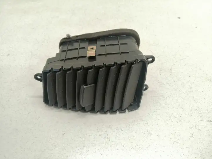 Kia Sorento (2002 - 2006) 974303E000 Боковой воздушный дефлектор — фото 1