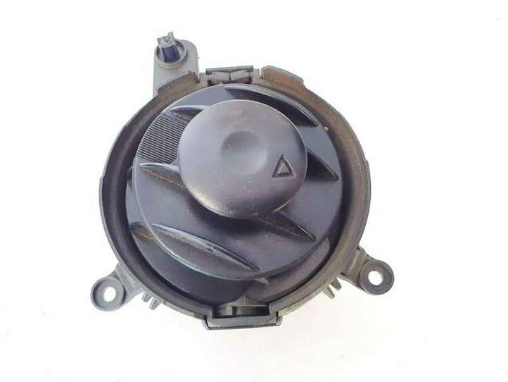 Ford Fusion (2002 - 2005)   Центральный дефлектор