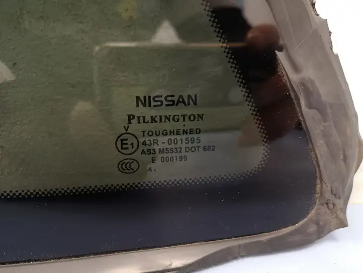 Nissan Qashqai (2013 - 2017) 833134EA0A Заднее боковое стекло — фото 3