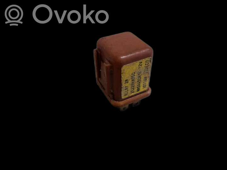 Subaru Forester SG (2003 - 2005)  25229aa050 Другое реле