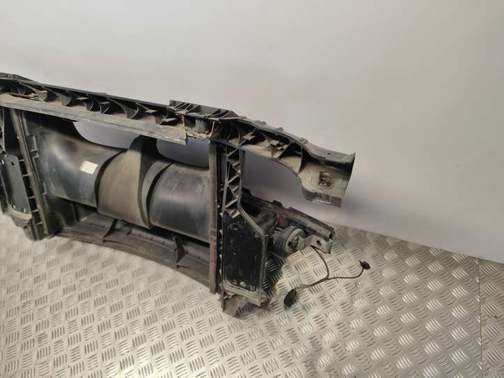 BMW 1 E81 E87 (2004 - 2011)  1857513007 Панель