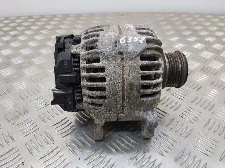 Volkswagen PASSAT B6 (2005 - 2010) 06F903023F Генератор — фото 4