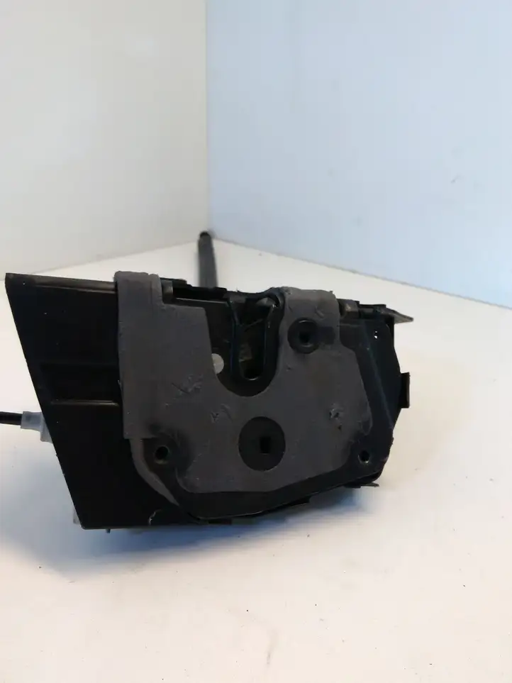 Land Rover Range Rover Sport L494 (2013 - 2017) 938803105 Замок задней двери — фото 3
