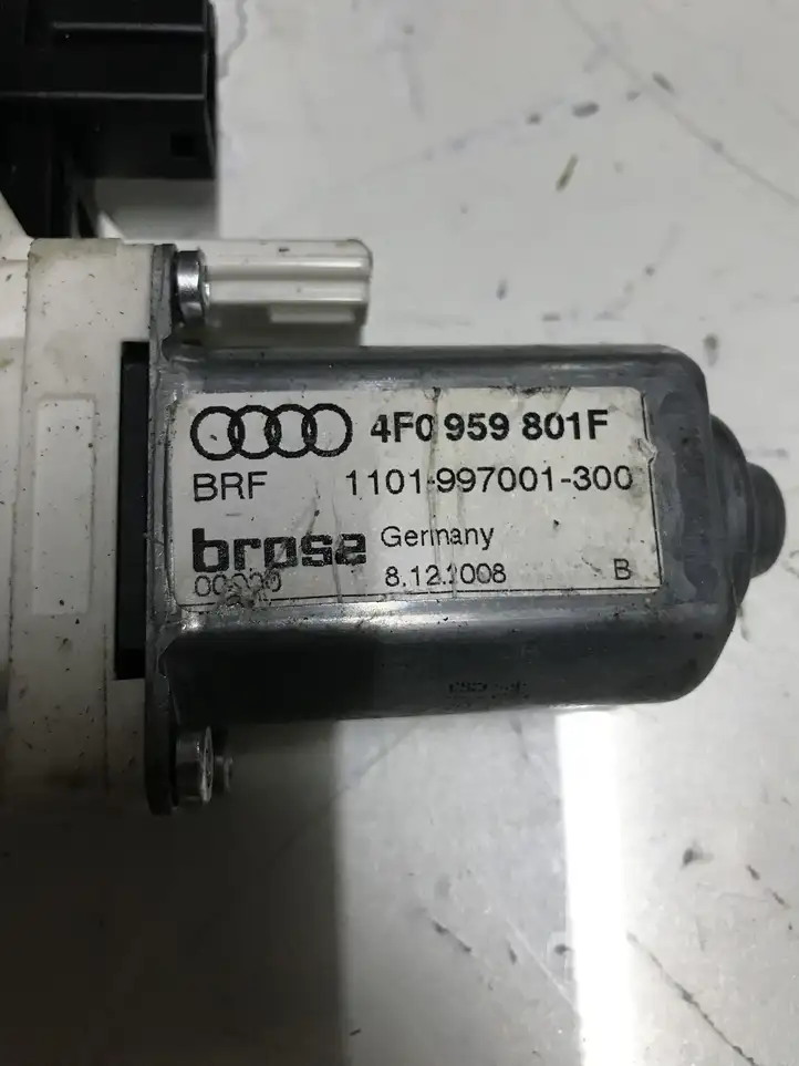 Audi A6 S6 C6 4F (2008 - 2011) 4F0959801F Стеклоподъемник задней двери — фото 1