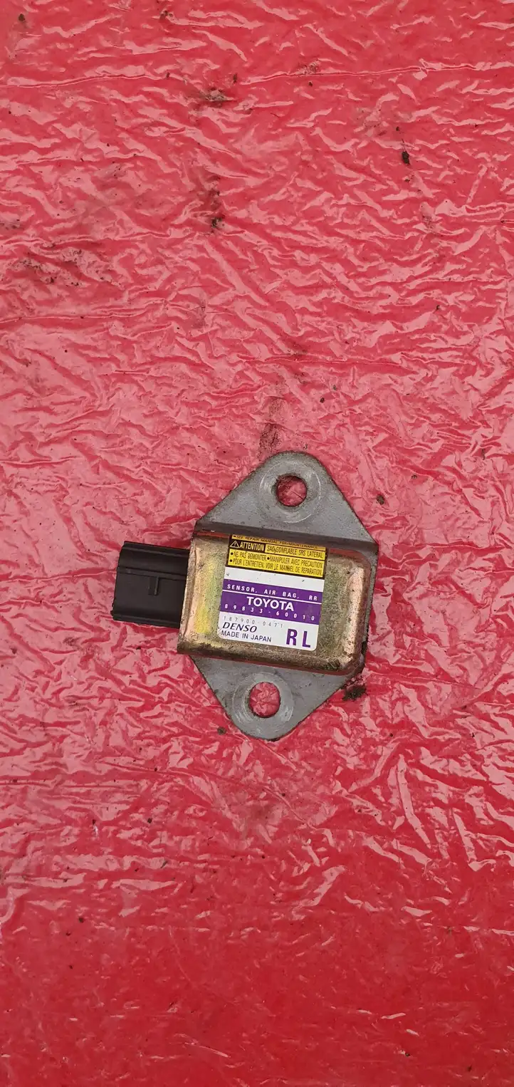 Toyota Land Cruiser (J120) (2002 - 2009) 8983360010 Датчик удара SRS — фото 1