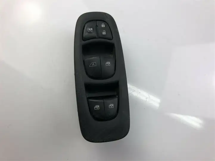 Renault Kadjar (2015 - 2018) 254010747R Кнопка стеклоподъемников — фото 2