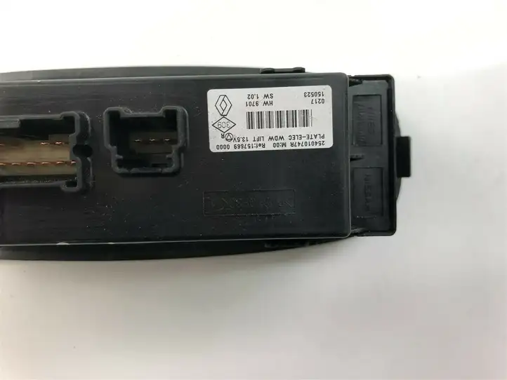 Renault Kadjar (2015 - 2018) 254010747R Кнопка стеклоподъемников — фото 4
