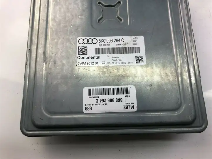 Audi A5 8T 8F (2007 - 2011) 8K0906264C Прочие блоки управления — фото 3