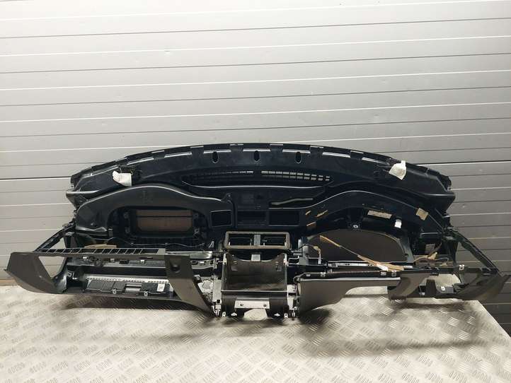 Volkswagen Passat CC (2012 - 2017)  3C1857003QT Панель
