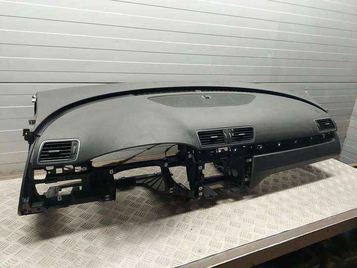 Volkswagen Passat CC (2012 - 2017)  3C1857003QT Панель