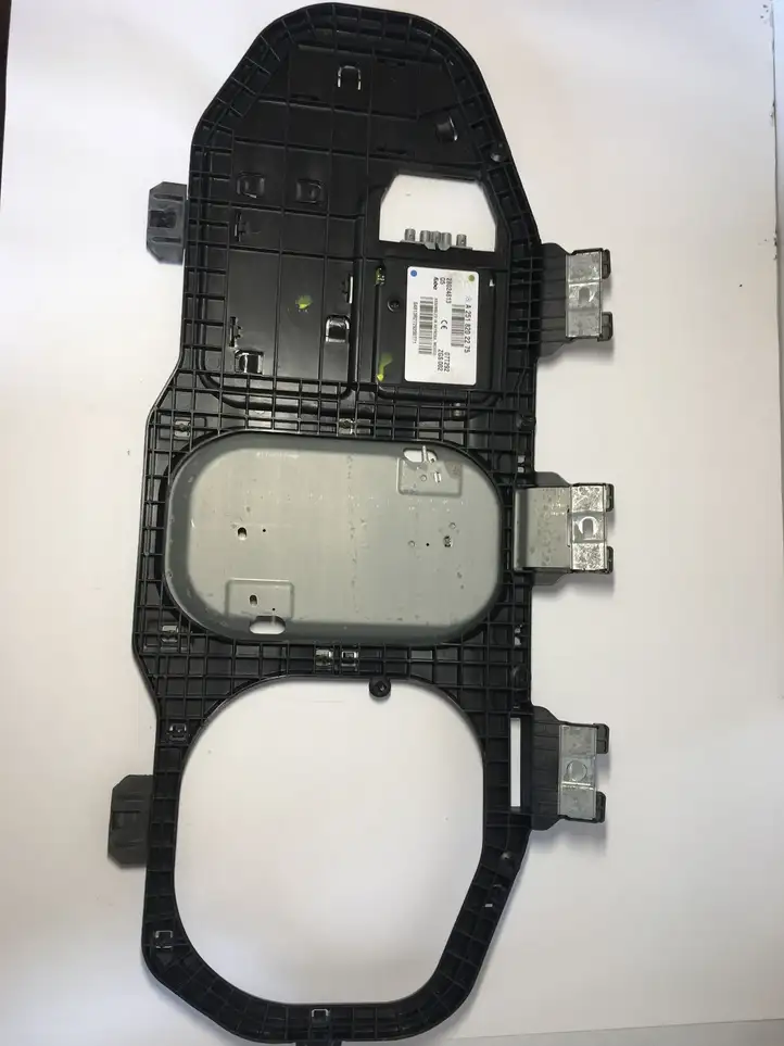Mercedes-Benz ML W164 (2005 - 2011) A2518202275 Усилитель антенны — фото 2