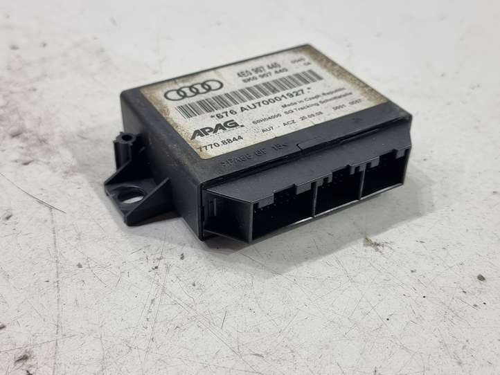 Audi A6 (2004 - 2008)  8K0907440 Блок управления парковки
