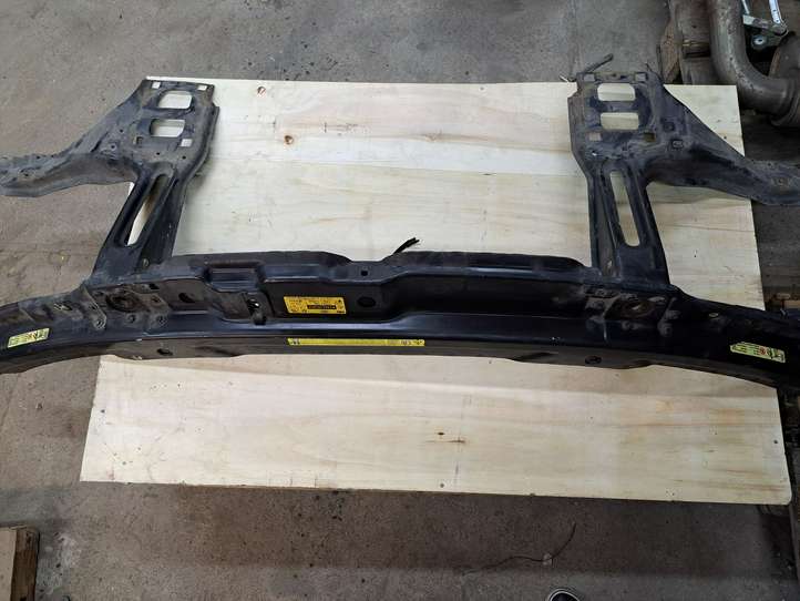 Land Rover Range Rover (2002 - 2005)  51718258950 Верхняя часть панели радиаторов (телевизора)