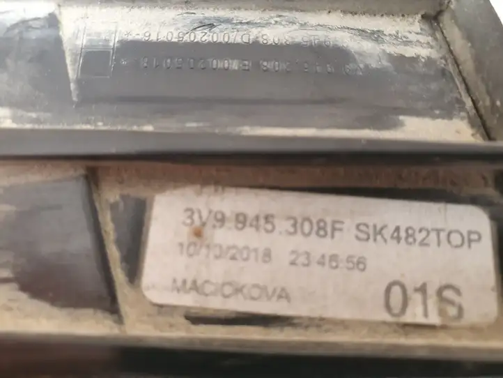 Skoda Superb B8 (3V) (2015 - 2023) 3V9945308F Задний фонарь в крышке багажника — фото 8