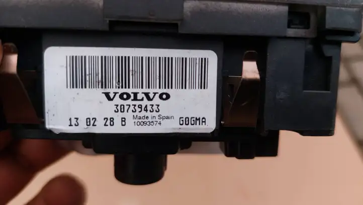 Volvo S60 (2010 - 2013) 30739433 Включатель фонарей — фото 2